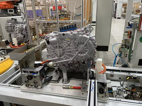 橋田智能推出新一代工業(yè)連接器qcm系列 實(shí)現(xiàn)半導(dǎo)體分立器件制造的高效切換與穩(wěn)定傳輸